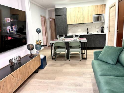 Apartamento Lujo: 10 Pax Proyector, Maquina Arcade Y Patinetes