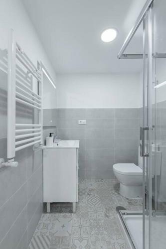 Apartamento Reformado, C�ntrico, Wifi G