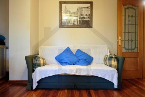 Apartamento Piso Completo Con Plaza De Garaje