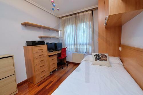 Apartamento Piso Completo Con Plaza De Garaje