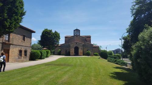 Apartamento Monte Naranco-los Vega Parking E Internet Gratis