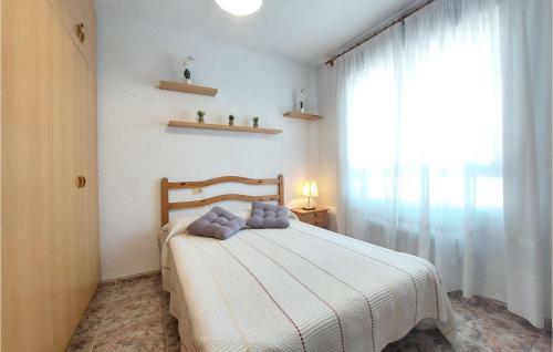 Awesome Apartment In Oropesa With Kitchen