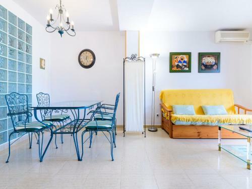 Apartment Torre Del Rey By Interhome