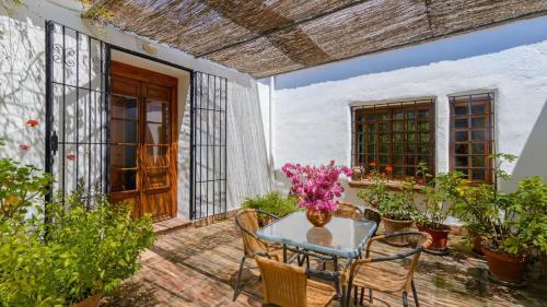 Villa Jacaranda De �rgiva By Ruralidays