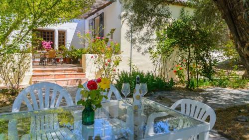 Villa Jacaranda De �rgiva By Ruralidays