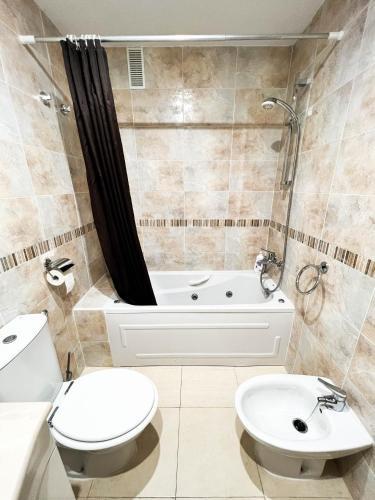 Renovated Apartment On The First Line