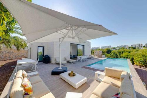 Exclusiva Villa Con Piscina Climatizada Colinas
