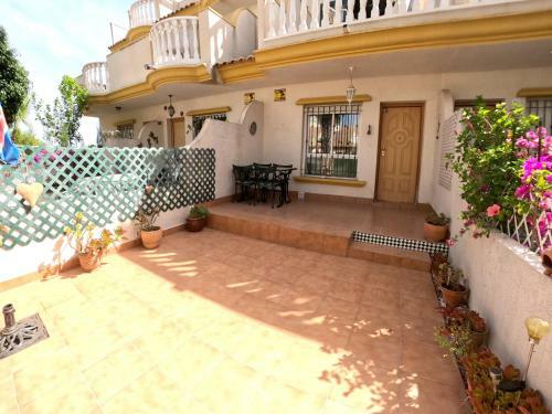 Sunny Holiday Villa Cabo Roig