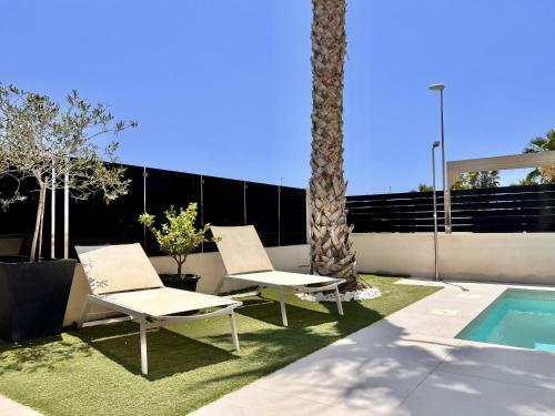 Cape Villa In Cabo De Roig