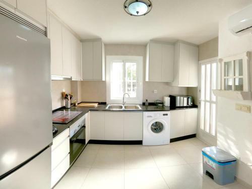 Beautiful Holiday Home In Orihuela With Shared Pool