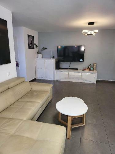 Hermoso Unifamiliar En La Zenia