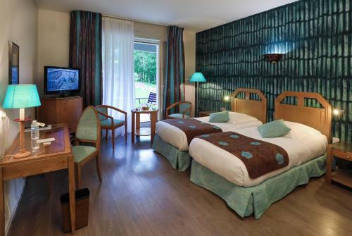 Hotel Logis Burnel Et La Cle Des Champs