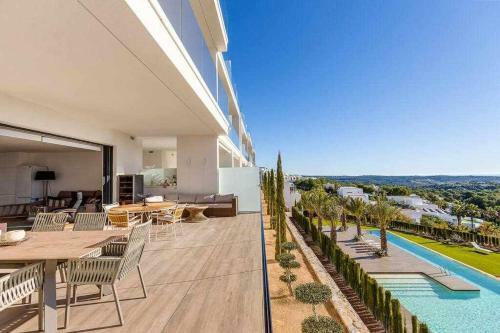 Apartamento Precioso Piso de 3 Dormitorios En Las Colinas