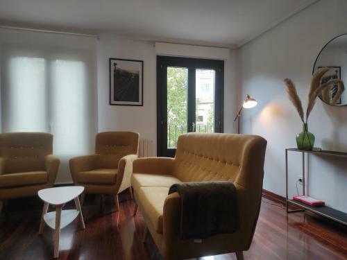 Apartamento 2d.tres Dormitorios Y Balc�n Con Vistas Al Parque