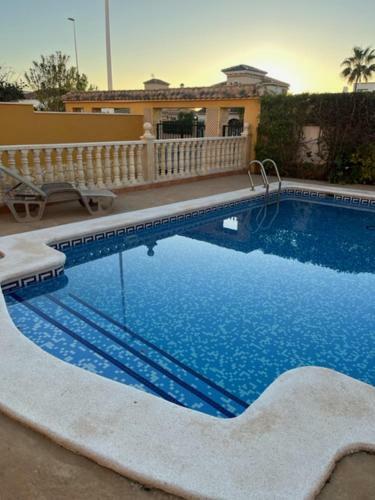 Inviting 4-bed Villa In Orihuela
