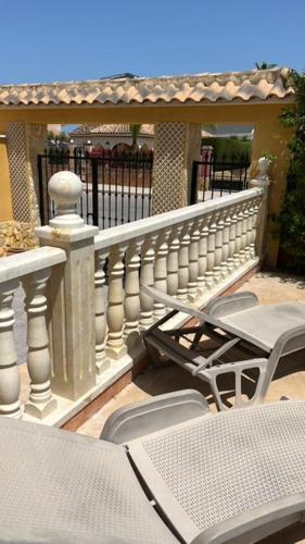 Inviting 4-bed Villa In Orihuela