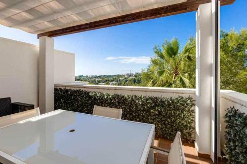 C�modo Apartamento De 2 Dormitorios En Las Colinas