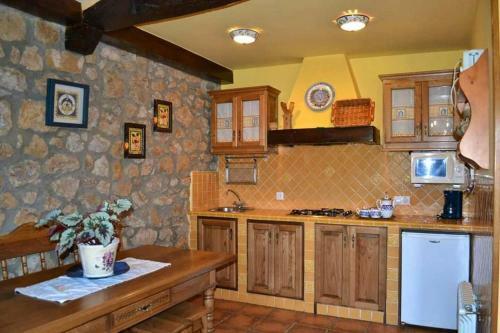 2 Bedrooms Chalet With Terrace And Wifi At Orena