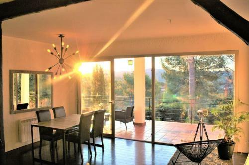 Villa Wanderlust Sitges Hills. Exclusive Pool.