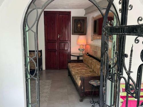 Hostal Oliva Courtyard Guesthouse