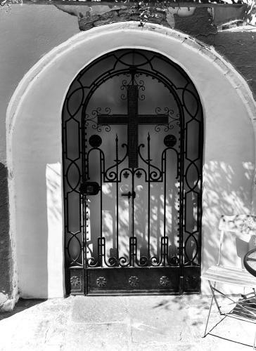 Hostal Oliva Courtyard Guesthouse