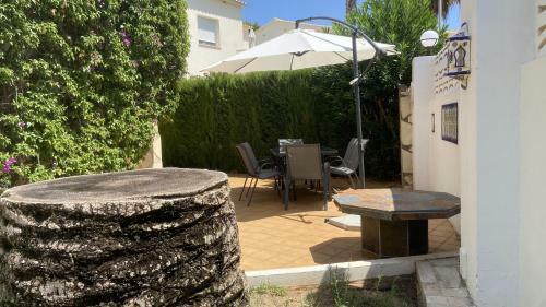 Magn�fica Villa A 30m Del Mar En Carrer Velazquez