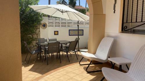 Magn�fica Villa A 30m Del Mar En Carrer Velazquez