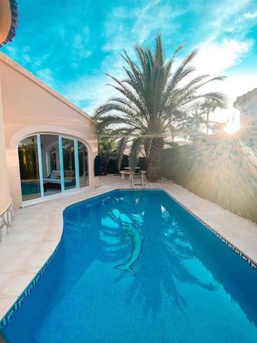 Impresionante Villa Con Piscina