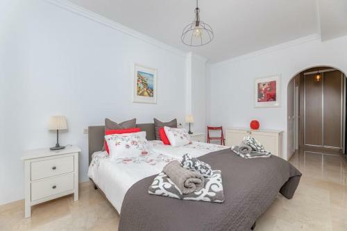 Apartamento Amazing Views And Pool At Mairena Forest Rdr362
