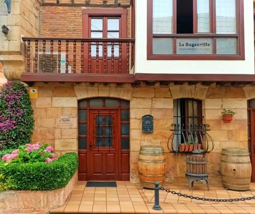 Apartamentos La Buganvilla Novales