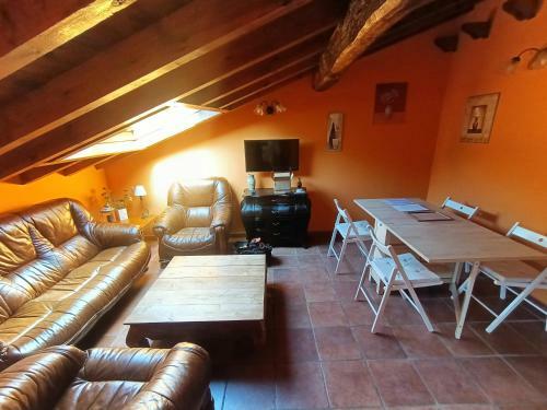 Apartamentos La Buganvilla Novales