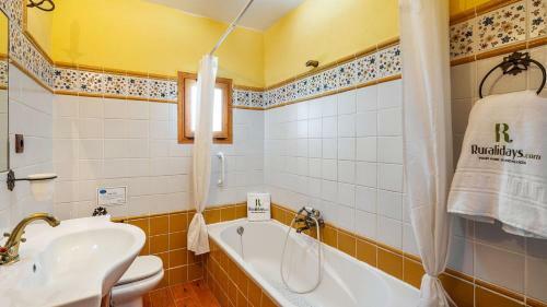 Casa Rural La Rubia Nig�elas By Ruralidays