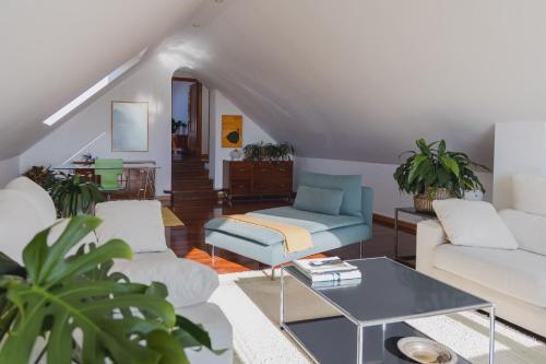Casa Con Vistas En UNA Ubicaci�n Magnifica