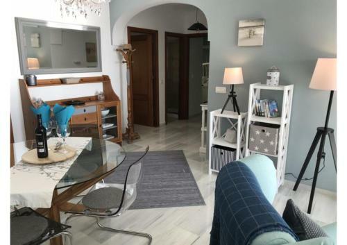 Sunny Apartment On Burriana Beach