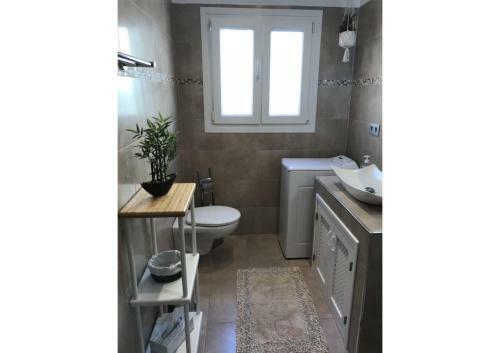 Sunny Apartment On Burriana Beach
