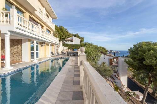 Villa In La Herradura