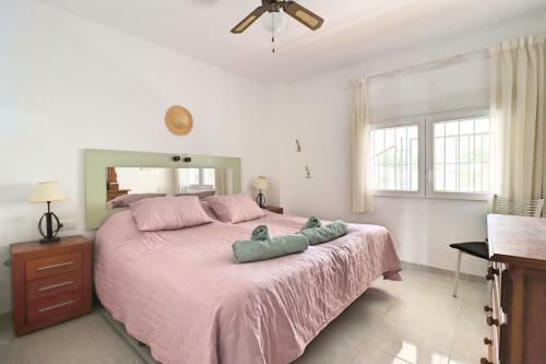 Apartamento 2 Bedroom In Parador With Pool And Seaview