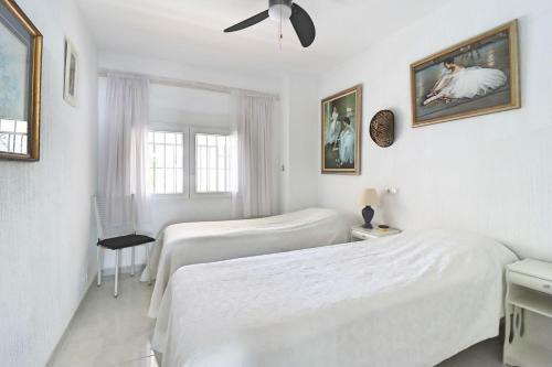Apartamento 2 Bedroom In Parador With Pool And Seaview