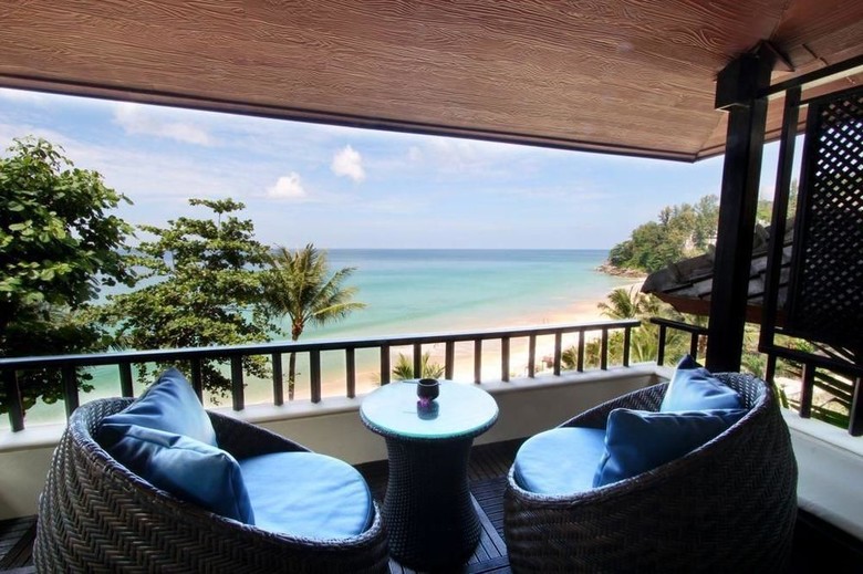 Hotel Andaman White Beach Resort