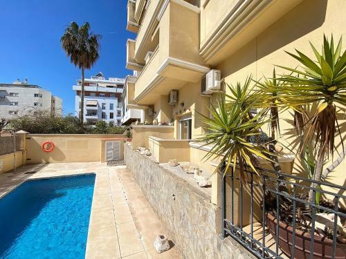Triton Apartments Casasol