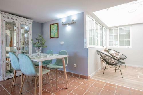 Lor Pintada Apartment