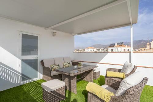 Apartamento Terraza Mar Y Monta�a