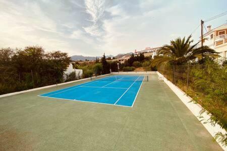Shr022 Elegante Apartamento Con Piscina Y Pista De Tenis