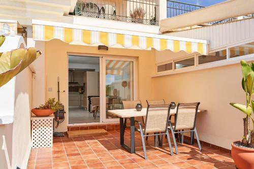 Apartment 1st Line Burriana Nerja