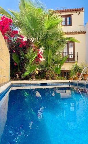 Apartamento Atico, Terraza & Piscina By Boutique Hostal Lorca, Nerja