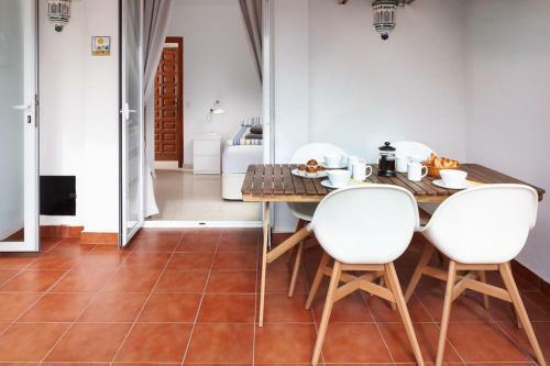 Tetuan 40 Oasis Properties