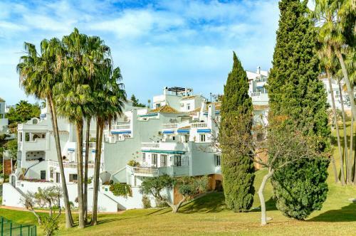 Tetuan 40 Oasis Properties