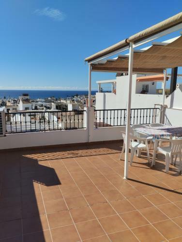 Apartamento Atico Duplex Vista Al Mar Y Monta�a.
