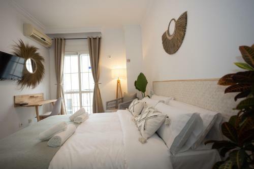 Hostal Naim Guest House Nerja