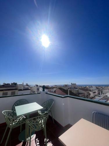 Hostal Naim Guest House Nerja